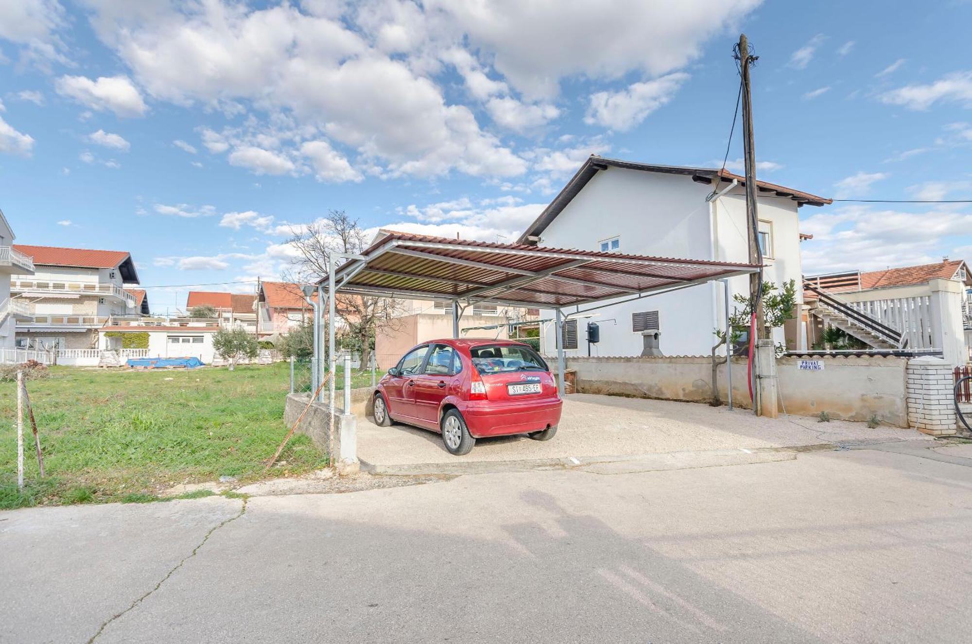 Rajka Apartment *
